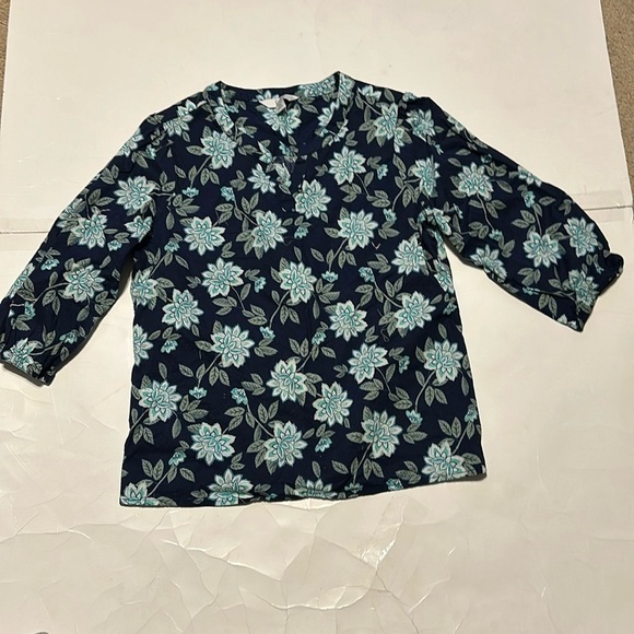 croft & barrow Tops - croft & barrow floral Petite Medium 3/4 Length women’s blue  Elastic